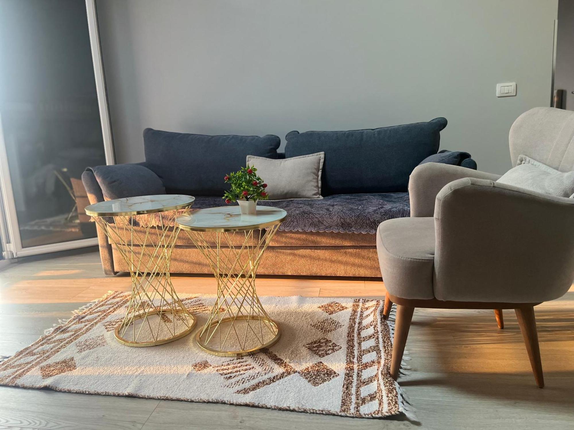 Yseni Apartment *